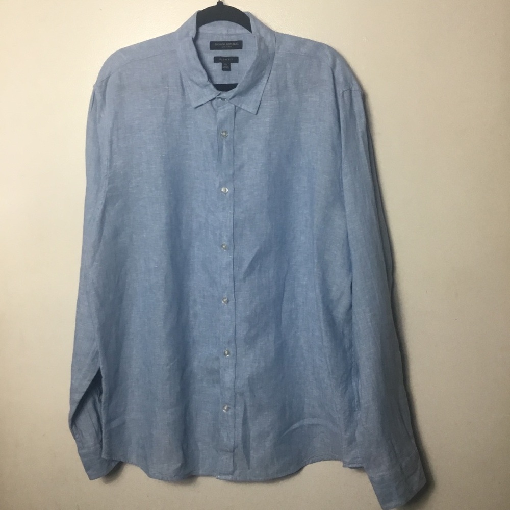 Light Blue Linen Button-Up Shirt. Banana Republic. XL